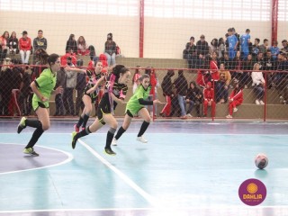 
<a style='margin-left: 5px;' class='btn btn-xs btn-social btn-facebook' href='https://www.facebook.com/sharer/sharer.php?u=https://boladovale.com.br/imgs/800-800-90/conteudo/fotos/1592/img7660.jpg' rel='popup' data-width='500' data-height='400'><i class='fa fa-facebook'></i>Compartilhar <span class='hidden-xs'>no Facebook</span>
</a> 
<a class='btn btn-default btn-xs' target='_blank' href='imgs/800-800-90/conteudo/fotos/1592/img7660.jpg'>
<span class='glyphicon glyphicon-cloud-download'></span> Salvar
</a> 
<span></span>