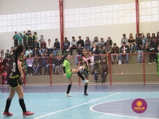
<a style='margin-left: 5px;' class='btn btn-xs btn-social btn-facebook' href='https://www.facebook.com/sharer/sharer.php?u=https://boladovale.com.br/imgs/800-800-90/conteudo/fotos/1592/img7682.jpg' rel='popup' data-width='500' data-height='400'><i class='fa fa-facebook'></i>Compartilhar <span class='hidden-xs'>no Facebook</span>
</a> 
<a class='btn btn-default btn-xs' target='_blank' href='imgs/800-800-90/conteudo/fotos/1592/img7682.jpg'>
<span class='glyphicon glyphicon-cloud-download'></span> Salvar
</a> 
<span></span>