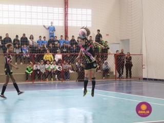 
<a style='margin-left: 5px;' class='btn btn-xs btn-social btn-facebook' href='https://www.facebook.com/sharer/sharer.php?u=https://boladovale.com.br/imgs/800-800-90/conteudo/fotos/1592/img7705.jpg' rel='popup' data-width='500' data-height='400'><i class='fa fa-facebook'></i>Compartilhar <span class='hidden-xs'>no Facebook</span>
</a> 
<a class='btn btn-default btn-xs' target='_blank' href='imgs/800-800-90/conteudo/fotos/1592/img7705.jpg'>
<span class='glyphicon glyphicon-cloud-download'></span> Salvar
</a> 
<span></span>