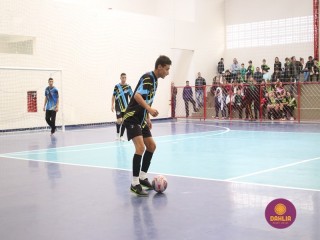 
<a style='margin-left: 5px;' class='btn btn-xs btn-social btn-facebook' href='https://www.facebook.com/sharer/sharer.php?u=https://boladovale.com.br/imgs/800-800-90/conteudo/fotos/1592/img7839.jpg' rel='popup' data-width='500' data-height='400'><i class='fa fa-facebook'></i>Compartilhar <span class='hidden-xs'>no Facebook</span>
</a> 
<a class='btn btn-default btn-xs' target='_blank' href='imgs/800-800-90/conteudo/fotos/1592/img7839.jpg'>
<span class='glyphicon glyphicon-cloud-download'></span> Salvar
</a> 
<span></span>