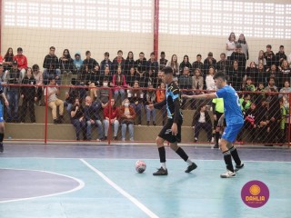 
<a style='margin-left: 5px;' class='btn btn-xs btn-social btn-facebook' href='https://www.facebook.com/sharer/sharer.php?u=https://boladovale.com.br/imgs/800-800-90/conteudo/fotos/1592/img7866.jpg' rel='popup' data-width='500' data-height='400'><i class='fa fa-facebook'></i>Compartilhar <span class='hidden-xs'>no Facebook</span>
</a> 
<a class='btn btn-default btn-xs' target='_blank' href='imgs/800-800-90/conteudo/fotos/1592/img7866.jpg'>
<span class='glyphicon glyphicon-cloud-download'></span> Salvar
</a> 
<span></span>