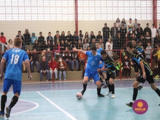 
<a style='margin-left: 5px;' class='btn btn-xs btn-social btn-facebook' href='https://www.facebook.com/sharer/sharer.php?u=https://boladovale.com.br/imgs/800-800-90/conteudo/fotos/1592/img7884.jpg' rel='popup' data-width='500' data-height='400'><i class='fa fa-facebook'></i>Compartilhar <span class='hidden-xs'>no Facebook</span>
</a> 
<a class='btn btn-default btn-xs' target='_blank' href='imgs/800-800-90/conteudo/fotos/1592/img7884.jpg'>
<span class='glyphicon glyphicon-cloud-download'></span> Salvar
</a> 
<span></span>