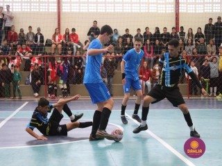 
<a style='margin-left: 5px;' class='btn btn-xs btn-social btn-facebook' href='https://www.facebook.com/sharer/sharer.php?u=https://boladovale.com.br/imgs/800-800-90/conteudo/fotos/1592/img7908.jpg' rel='popup' data-width='500' data-height='400'><i class='fa fa-facebook'></i>Compartilhar <span class='hidden-xs'>no Facebook</span>
</a> 
<a class='btn btn-default btn-xs' target='_blank' href='imgs/800-800-90/conteudo/fotos/1592/img7908.jpg'>
<span class='glyphicon glyphicon-cloud-download'></span> Salvar
</a> 
<span></span>