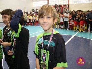 
<a style='margin-left: 5px;' class='btn btn-xs btn-social btn-facebook' href='https://www.facebook.com/sharer/sharer.php?u=https://boladovale.com.br/imgs/800-800-90/conteudo/fotos/1594/img8055.jpg' rel='popup' data-width='500' data-height='400'><i class='fa fa-facebook'></i>Compartilhar <span class='hidden-xs'>no Facebook</span>
</a> 
<a class='btn btn-default btn-xs' target='_blank' href='imgs/800-800-90/conteudo/fotos/1594/img8055.jpg'>
<span class='glyphicon glyphicon-cloud-download'></span> Salvar
</a> 
<span></span>