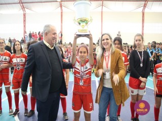 
<a style='margin-left: 5px;' class='btn btn-xs btn-social btn-facebook' href='https://www.facebook.com/sharer/sharer.php?u=https://boladovale.com.br/imgs/800-800-90/conteudo/fotos/1594/img8084.jpg' rel='popup' data-width='500' data-height='400'><i class='fa fa-facebook'></i>Compartilhar <span class='hidden-xs'>no Facebook</span>
</a> 
<a class='btn btn-default btn-xs' target='_blank' href='imgs/800-800-90/conteudo/fotos/1594/img8084.jpg'>
<span class='glyphicon glyphicon-cloud-download'></span> Salvar
</a> 
<span></span>