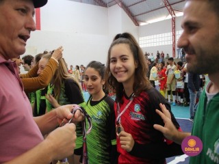 
<a style='margin-left: 5px;' class='btn btn-xs btn-social btn-facebook' href='https://www.facebook.com/sharer/sharer.php?u=https://boladovale.com.br/imgs/800-800-90/conteudo/fotos/1594/img8142.jpg' rel='popup' data-width='500' data-height='400'><i class='fa fa-facebook'></i>Compartilhar <span class='hidden-xs'>no Facebook</span>
</a> 
<a class='btn btn-default btn-xs' target='_blank' href='imgs/800-800-90/conteudo/fotos/1594/img8142.jpg'>
<span class='glyphicon glyphicon-cloud-download'></span> Salvar
</a> 
<span></span>