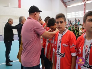 
<a style='margin-left: 5px;' class='btn btn-xs btn-social btn-facebook' href='https://www.facebook.com/sharer/sharer.php?u=https://boladovale.com.br/imgs/800-800-90/conteudo/fotos/1594/img8162.jpg' rel='popup' data-width='500' data-height='400'><i class='fa fa-facebook'></i>Compartilhar <span class='hidden-xs'>no Facebook</span>
</a> 
<a class='btn btn-default btn-xs' target='_blank' href='imgs/800-800-90/conteudo/fotos/1594/img8162.jpg'>
<span class='glyphicon glyphicon-cloud-download'></span> Salvar
</a> 
<span></span>