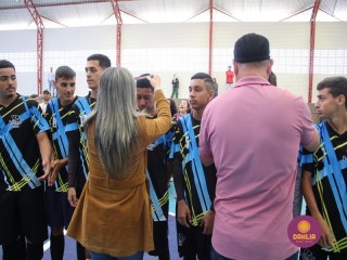 
<a style='margin-left: 5px;' class='btn btn-xs btn-social btn-facebook' href='https://www.facebook.com/sharer/sharer.php?u=https://boladovale.com.br/imgs/800-800-90/conteudo/fotos/1594/img8219.jpg' rel='popup' data-width='500' data-height='400'><i class='fa fa-facebook'></i>Compartilhar <span class='hidden-xs'>no Facebook</span>
</a> 
<a class='btn btn-default btn-xs' target='_blank' href='imgs/800-800-90/conteudo/fotos/1594/img8219.jpg'>
<span class='glyphicon glyphicon-cloud-download'></span> Salvar
</a> 
<span></span>
