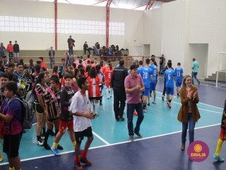 
<a style='margin-left: 5px;' class='btn btn-xs btn-social btn-facebook' href='https://www.facebook.com/sharer/sharer.php?u=https://boladovale.com.br/imgs/800-800-90/conteudo/fotos/1594/img8246.jpg' rel='popup' data-width='500' data-height='400'><i class='fa fa-facebook'></i>Compartilhar <span class='hidden-xs'>no Facebook</span>
</a> 
<a class='btn btn-default btn-xs' target='_blank' href='imgs/800-800-90/conteudo/fotos/1594/img8246.jpg'>
<span class='glyphicon glyphicon-cloud-download'></span> Salvar
</a> 
<span></span>