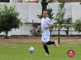 
<a style='margin-left: 5px;' class='btn btn-xs btn-social btn-facebook' href='https://www.facebook.com/sharer/sharer.php?u=https://boladovale.com.br/imgs/800-800-90/conteudo/fotos/1595/img9701.jpg' rel='popup' data-width='500' data-height='400'><i class='fa fa-facebook'></i>Compartilhar <span class='hidden-xs'>no Facebook</span>
</a> 
<a class='btn btn-default btn-xs' target='_blank' href='imgs/800-800-90/conteudo/fotos/1595/img9701.jpg'>
<span class='glyphicon glyphicon-cloud-download'></span> Salvar
</a> 
<span></span>