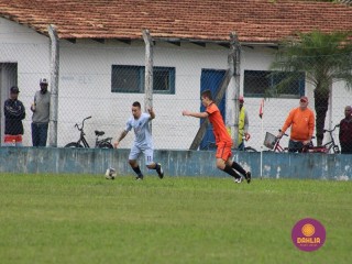 
<a style='margin-left: 5px;' class='btn btn-xs btn-social btn-facebook' href='https://www.facebook.com/sharer/sharer.php?u=https://boladovale.com.br/imgs/800-800-90/conteudo/fotos/1595/img9720.jpg' rel='popup' data-width='500' data-height='400'><i class='fa fa-facebook'></i>Compartilhar <span class='hidden-xs'>no Facebook</span>
</a> 
<a class='btn btn-default btn-xs' target='_blank' href='imgs/800-800-90/conteudo/fotos/1595/img9720.jpg'>
<span class='glyphicon glyphicon-cloud-download'></span> Salvar
</a> 
<span></span>