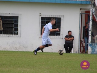 
<a style='margin-left: 5px;' class='btn btn-xs btn-social btn-facebook' href='https://www.facebook.com/sharer/sharer.php?u=https://boladovale.com.br/imgs/800-800-90/conteudo/fotos/1595/img9727.jpg' rel='popup' data-width='500' data-height='400'><i class='fa fa-facebook'></i>Compartilhar <span class='hidden-xs'>no Facebook</span>
</a> 
<a class='btn btn-default btn-xs' target='_blank' href='imgs/800-800-90/conteudo/fotos/1595/img9727.jpg'>
<span class='glyphicon glyphicon-cloud-download'></span> Salvar
</a> 
<span></span>
