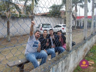 
<a style='margin-left: 5px;' class='btn btn-xs btn-social btn-facebook' href='https://www.facebook.com/sharer/sharer.php?u=https://boladovale.com.br/imgs/800-800-90/conteudo/fotos/1595/img9807.jpg' rel='popup' data-width='500' data-height='400'><i class='fa fa-facebook'></i>Compartilhar <span class='hidden-xs'>no Facebook</span>
</a> 
<a class='btn btn-default btn-xs' target='_blank' href='imgs/800-800-90/conteudo/fotos/1595/img9807.jpg'>
<span class='glyphicon glyphicon-cloud-download'></span> Salvar
</a> 
<span></span>