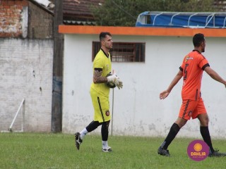 
<a style='margin-left: 5px;' class='btn btn-xs btn-social btn-facebook' href='https://www.facebook.com/sharer/sharer.php?u=https://boladovale.com.br/imgs/800-800-90/conteudo/fotos/1595/img9815.jpg' rel='popup' data-width='500' data-height='400'><i class='fa fa-facebook'></i>Compartilhar <span class='hidden-xs'>no Facebook</span>
</a> 
<a class='btn btn-default btn-xs' target='_blank' href='imgs/800-800-90/conteudo/fotos/1595/img9815.jpg'>
<span class='glyphicon glyphicon-cloud-download'></span> Salvar
</a> 
<span></span>