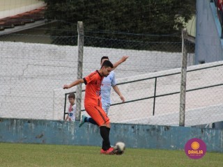 
<a style='margin-left: 5px;' class='btn btn-xs btn-social btn-facebook' href='https://www.facebook.com/sharer/sharer.php?u=https://boladovale.com.br/imgs/800-800-90/conteudo/fotos/1595/img9848.jpg' rel='popup' data-width='500' data-height='400'><i class='fa fa-facebook'></i>Compartilhar <span class='hidden-xs'>no Facebook</span>
</a> 
<a class='btn btn-default btn-xs' target='_blank' href='imgs/800-800-90/conteudo/fotos/1595/img9848.jpg'>
<span class='glyphicon glyphicon-cloud-download'></span> Salvar
</a> 
<span></span>