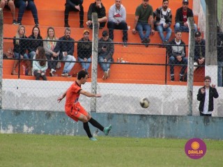 
<a style='margin-left: 5px;' class='btn btn-xs btn-social btn-facebook' href='https://www.facebook.com/sharer/sharer.php?u=https://boladovale.com.br/imgs/800-800-90/conteudo/fotos/1595/img9863.jpg' rel='popup' data-width='500' data-height='400'><i class='fa fa-facebook'></i>Compartilhar <span class='hidden-xs'>no Facebook</span>
</a> 
<a class='btn btn-default btn-xs' target='_blank' href='imgs/800-800-90/conteudo/fotos/1595/img9863.jpg'>
<span class='glyphicon glyphicon-cloud-download'></span> Salvar
</a> 
<span></span>