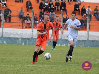 
<a style='margin-left: 5px;' class='btn btn-xs btn-social btn-facebook' href='https://www.facebook.com/sharer/sharer.php?u=https://boladovale.com.br/imgs/800-800-90/conteudo/fotos/1595/img9869.jpg' rel='popup' data-width='500' data-height='400'><i class='fa fa-facebook'></i>Compartilhar <span class='hidden-xs'>no Facebook</span>
</a> 
<a class='btn btn-default btn-xs' target='_blank' href='imgs/800-800-90/conteudo/fotos/1595/img9869.jpg'>
<span class='glyphicon glyphicon-cloud-download'></span> Salvar
</a> 
<span></span>