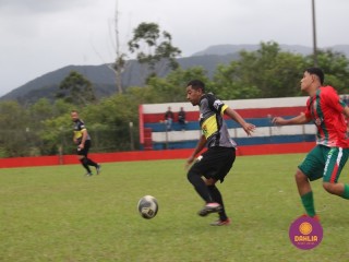 
<a style='margin-left: 5px;' class='btn btn-xs btn-social btn-facebook' href='https://www.facebook.com/sharer/sharer.php?u=https://boladovale.com.br/imgs/800-800-90/conteudo/fotos/1596/img8367.jpg' rel='popup' data-width='500' data-height='400'><i class='fa fa-facebook'></i>Compartilhar <span class='hidden-xs'>no Facebook</span>
</a> 
<a class='btn btn-default btn-xs' target='_blank' href='imgs/800-800-90/conteudo/fotos/1596/img8367.jpg'>
<span class='glyphicon glyphicon-cloud-download'></span> Salvar
</a> 
<span></span>