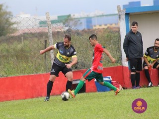 
<a style='margin-left: 5px;' class='btn btn-xs btn-social btn-facebook' href='https://www.facebook.com/sharer/sharer.php?u=https://boladovale.com.br/imgs/800-800-90/conteudo/fotos/1596/img8390.jpg' rel='popup' data-width='500' data-height='400'><i class='fa fa-facebook'></i>Compartilhar <span class='hidden-xs'>no Facebook</span>
</a> 
<a class='btn btn-default btn-xs' target='_blank' href='imgs/800-800-90/conteudo/fotos/1596/img8390.jpg'>
<span class='glyphicon glyphicon-cloud-download'></span> Salvar
</a> 
<span></span>
