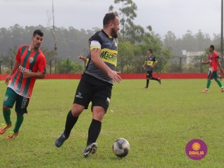 
<a style='margin-left: 5px;' class='btn btn-xs btn-social btn-facebook' href='https://www.facebook.com/sharer/sharer.php?u=https://boladovale.com.br/imgs/800-800-90/conteudo/fotos/1596/img8402.jpg' rel='popup' data-width='500' data-height='400'><i class='fa fa-facebook'></i>Compartilhar <span class='hidden-xs'>no Facebook</span>
</a> 
<a class='btn btn-default btn-xs' target='_blank' href='imgs/800-800-90/conteudo/fotos/1596/img8402.jpg'>
<span class='glyphicon glyphicon-cloud-download'></span> Salvar
</a> 
<span></span>