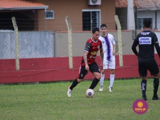
<a style='margin-left: 5px;' class='btn btn-xs btn-social btn-facebook' href='https://www.facebook.com/sharer/sharer.php?u=https://boladovale.com.br/imgs/800-800-90/conteudo/fotos/1597/img8498.jpg' rel='popup' data-width='500' data-height='400'><i class='fa fa-facebook'></i>Compartilhar <span class='hidden-xs'>no Facebook</span>
</a> 
<a class='btn btn-default btn-xs' target='_blank' href='imgs/800-800-90/conteudo/fotos/1597/img8498.jpg'>
<span class='glyphicon glyphicon-cloud-download'></span> Salvar
</a> 
<span></span>
