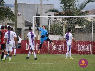 
<a style='margin-left: 5px;' class='btn btn-xs btn-social btn-facebook' href='https://www.facebook.com/sharer/sharer.php?u=https://boladovale.com.br/imgs/800-800-90/conteudo/fotos/1597/img8499.jpg' rel='popup' data-width='500' data-height='400'><i class='fa fa-facebook'></i>Compartilhar <span class='hidden-xs'>no Facebook</span>
</a> 
<a class='btn btn-default btn-xs' target='_blank' href='imgs/800-800-90/conteudo/fotos/1597/img8499.jpg'>
<span class='glyphicon glyphicon-cloud-download'></span> Salvar
</a> 
<span></span>