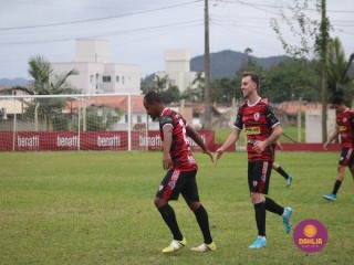 
<a style='margin-left: 5px;' class='btn btn-xs btn-social btn-facebook' href='https://www.facebook.com/sharer/sharer.php?u=https://boladovale.com.br/imgs/800-800-90/conteudo/fotos/1597/img8520.jpg' rel='popup' data-width='500' data-height='400'><i class='fa fa-facebook'></i>Compartilhar <span class='hidden-xs'>no Facebook</span>
</a> 
<a class='btn btn-default btn-xs' target='_blank' href='imgs/800-800-90/conteudo/fotos/1597/img8520.jpg'>
<span class='glyphicon glyphicon-cloud-download'></span> Salvar
</a> 
<span></span>