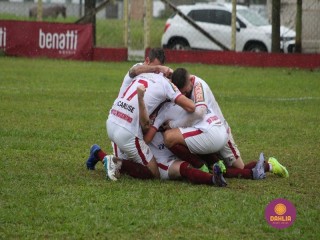 
<a style='margin-left: 5px;' class='btn btn-xs btn-social btn-facebook' href='https://www.facebook.com/sharer/sharer.php?u=https://boladovale.com.br/imgs/800-800-90/conteudo/fotos/1598/img0036.jpg' rel='popup' data-width='500' data-height='400'><i class='fa fa-facebook'></i>Compartilhar <span class='hidden-xs'>no Facebook</span>
</a> 
<a class='btn btn-default btn-xs' target='_blank' href='imgs/800-800-90/conteudo/fotos/1598/img0036.jpg'>
<span class='glyphicon glyphicon-cloud-download'></span> Salvar
</a> 
<span></span>