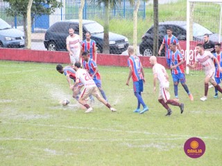 
<a style='margin-left: 5px;' class='btn btn-xs btn-social btn-facebook' href='https://www.facebook.com/sharer/sharer.php?u=https://boladovale.com.br/imgs/800-800-90/conteudo/fotos/1598/img0101.jpg' rel='popup' data-width='500' data-height='400'><i class='fa fa-facebook'></i>Compartilhar <span class='hidden-xs'>no Facebook</span>
</a> 
<a class='btn btn-default btn-xs' target='_blank' href='imgs/800-800-90/conteudo/fotos/1598/img0101.jpg'>
<span class='glyphicon glyphicon-cloud-download'></span> Salvar
</a> 
<span></span>