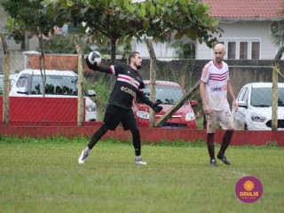 
<a style='margin-left: 5px;' class='btn btn-xs btn-social btn-facebook' href='https://www.facebook.com/sharer/sharer.php?u=https://boladovale.com.br/imgs/800-800-90/conteudo/fotos/1598/img0124.jpg' rel='popup' data-width='500' data-height='400'><i class='fa fa-facebook'></i>Compartilhar <span class='hidden-xs'>no Facebook</span>
</a> 
<a class='btn btn-default btn-xs' target='_blank' href='imgs/800-800-90/conteudo/fotos/1598/img0124.jpg'>
<span class='glyphicon glyphicon-cloud-download'></span> Salvar
</a> 
<span></span>