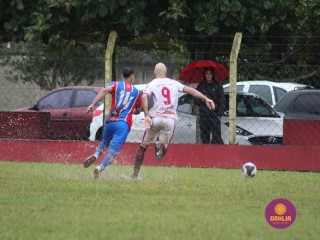 
<a style='margin-left: 5px;' class='btn btn-xs btn-social btn-facebook' href='https://www.facebook.com/sharer/sharer.php?u=https://boladovale.com.br/imgs/800-800-90/conteudo/fotos/1598/img0127.jpg' rel='popup' data-width='500' data-height='400'><i class='fa fa-facebook'></i>Compartilhar <span class='hidden-xs'>no Facebook</span>
</a> 
<a class='btn btn-default btn-xs' target='_blank' href='imgs/800-800-90/conteudo/fotos/1598/img0127.jpg'>
<span class='glyphicon glyphicon-cloud-download'></span> Salvar
</a> 
<span></span>