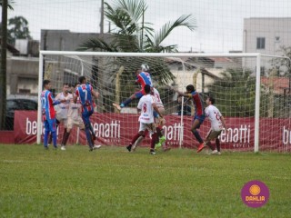 
<a style='margin-left: 5px;' class='btn btn-xs btn-social btn-facebook' href='https://www.facebook.com/sharer/sharer.php?u=https://boladovale.com.br/imgs/800-800-90/conteudo/fotos/1598/img0152.jpg' rel='popup' data-width='500' data-height='400'><i class='fa fa-facebook'></i>Compartilhar <span class='hidden-xs'>no Facebook</span>
</a> 
<a class='btn btn-default btn-xs' target='_blank' href='imgs/800-800-90/conteudo/fotos/1598/img0152.jpg'>
<span class='glyphicon glyphicon-cloud-download'></span> Salvar
</a> 
<span></span>