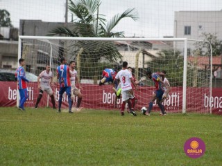 
<a style='margin-left: 5px;' class='btn btn-xs btn-social btn-facebook' href='https://www.facebook.com/sharer/sharer.php?u=https://boladovale.com.br/imgs/800-800-90/conteudo/fotos/1598/img0153.jpg' rel='popup' data-width='500' data-height='400'><i class='fa fa-facebook'></i>Compartilhar <span class='hidden-xs'>no Facebook</span>
</a> 
<a class='btn btn-default btn-xs' target='_blank' href='imgs/800-800-90/conteudo/fotos/1598/img0153.jpg'>
<span class='glyphicon glyphicon-cloud-download'></span> Salvar
</a> 
<span></span>