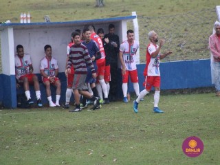 
<a style='margin-left: 5px;' class='btn btn-xs btn-social btn-facebook' href='https://www.facebook.com/sharer/sharer.php?u=https://boladovale.com.br/imgs/800-800-90/conteudo/fotos/1599/img8654.jpg' rel='popup' data-width='500' data-height='400'><i class='fa fa-facebook'></i>Compartilhar <span class='hidden-xs'>no Facebook</span>
</a> 
<a class='btn btn-default btn-xs' target='_blank' href='imgs/800-800-90/conteudo/fotos/1599/img8654.jpg'>
<span class='glyphicon glyphicon-cloud-download'></span> Salvar
</a> 
<span></span>