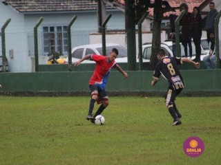 
<a style='margin-left: 5px;' class='btn btn-xs btn-social btn-facebook' href='https://www.facebook.com/sharer/sharer.php?u=https://boladovale.com.br/imgs/800-800-90/conteudo/fotos/1601/img8829.jpg' rel='popup' data-width='500' data-height='400'><i class='fa fa-facebook'></i>Compartilhar <span class='hidden-xs'>no Facebook</span>
</a> 
<a class='btn btn-default btn-xs' target='_blank' href='imgs/800-800-90/conteudo/fotos/1601/img8829.jpg'>
<span class='glyphicon glyphicon-cloud-download'></span> Salvar
</a> 
<span></span>