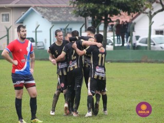 
<a style='margin-left: 5px;' class='btn btn-xs btn-social btn-facebook' href='https://www.facebook.com/sharer/sharer.php?u=https://boladovale.com.br/imgs/800-800-90/conteudo/fotos/1601/img8842.jpg' rel='popup' data-width='500' data-height='400'><i class='fa fa-facebook'></i>Compartilhar <span class='hidden-xs'>no Facebook</span>
</a> 
<a class='btn btn-default btn-xs' target='_blank' href='imgs/800-800-90/conteudo/fotos/1601/img8842.jpg'>
<span class='glyphicon glyphicon-cloud-download'></span> Salvar
</a> 
<span></span>