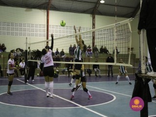 
<a style='margin-left: 5px;' class='btn btn-xs btn-social btn-facebook' href='https://www.facebook.com/sharer/sharer.php?u=https://boladovale.com.br/imgs/800-800-90/conteudo/fotos/1602/img9001.jpg' rel='popup' data-width='500' data-height='400'><i class='fa fa-facebook'></i>Compartilhar <span class='hidden-xs'>no Facebook</span>
</a> 
<a class='btn btn-default btn-xs' target='_blank' href='imgs/800-800-90/conteudo/fotos/1602/img9001.jpg'>
<span class='glyphicon glyphicon-cloud-download'></span> Salvar
</a> 
<span></span>