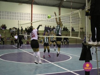 
<a style='margin-left: 5px;' class='btn btn-xs btn-social btn-facebook' href='https://www.facebook.com/sharer/sharer.php?u=https://boladovale.com.br/imgs/800-800-90/conteudo/fotos/1602/img9009.jpg' rel='popup' data-width='500' data-height='400'><i class='fa fa-facebook'></i>Compartilhar <span class='hidden-xs'>no Facebook</span>
</a> 
<a class='btn btn-default btn-xs' target='_blank' href='imgs/800-800-90/conteudo/fotos/1602/img9009.jpg'>
<span class='glyphicon glyphicon-cloud-download'></span> Salvar
</a> 
<span></span>