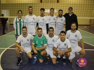 
<a style='margin-left: 5px;' class='btn btn-xs btn-social btn-facebook' href='https://www.facebook.com/sharer/sharer.php?u=https://boladovale.com.br/imgs/800-800-90/conteudo/fotos/1602/img9086.jpg' rel='popup' data-width='500' data-height='400'><i class='fa fa-facebook'></i>Compartilhar <span class='hidden-xs'>no Facebook</span>
</a> 
<a class='btn btn-default btn-xs' target='_blank' href='imgs/800-800-90/conteudo/fotos/1602/img9086.jpg'>
<span class='glyphicon glyphicon-cloud-download'></span> Salvar
</a> 
<span></span>