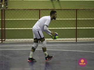 
<a style='margin-left: 5px;' class='btn btn-xs btn-social btn-facebook' href='https://www.facebook.com/sharer/sharer.php?u=https://boladovale.com.br/imgs/800-800-90/conteudo/fotos/1602/img9100.jpg' rel='popup' data-width='500' data-height='400'><i class='fa fa-facebook'></i>Compartilhar <span class='hidden-xs'>no Facebook</span>
</a> 
<a class='btn btn-default btn-xs' target='_blank' href='imgs/800-800-90/conteudo/fotos/1602/img9100.jpg'>
<span class='glyphicon glyphicon-cloud-download'></span> Salvar
</a> 
<span></span>