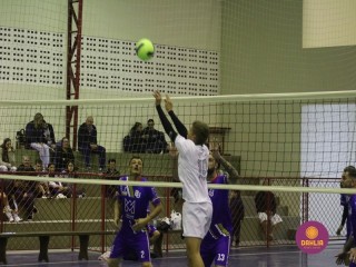 
<a style='margin-left: 5px;' class='btn btn-xs btn-social btn-facebook' href='https://www.facebook.com/sharer/sharer.php?u=https://boladovale.com.br/imgs/800-800-90/conteudo/fotos/1602/img9121.jpg' rel='popup' data-width='500' data-height='400'><i class='fa fa-facebook'></i>Compartilhar <span class='hidden-xs'>no Facebook</span>
</a> 
<a class='btn btn-default btn-xs' target='_blank' href='imgs/800-800-90/conteudo/fotos/1602/img9121.jpg'>
<span class='glyphicon glyphicon-cloud-download'></span> Salvar
</a> 
<span></span>