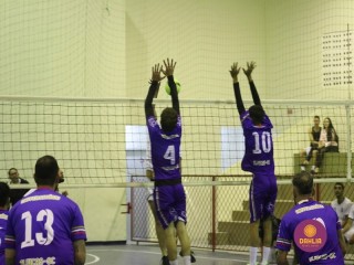 
<a style='margin-left: 5px;' class='btn btn-xs btn-social btn-facebook' href='https://www.facebook.com/sharer/sharer.php?u=https://boladovale.com.br/imgs/800-800-90/conteudo/fotos/1602/img9135.jpg' rel='popup' data-width='500' data-height='400'><i class='fa fa-facebook'></i>Compartilhar <span class='hidden-xs'>no Facebook</span>
</a> 
<a class='btn btn-default btn-xs' target='_blank' href='imgs/800-800-90/conteudo/fotos/1602/img9135.jpg'>
<span class='glyphicon glyphicon-cloud-download'></span> Salvar
</a> 
<span></span>