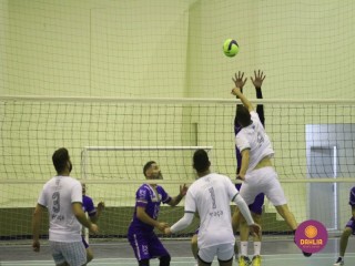 
<a style='margin-left: 5px;' class='btn btn-xs btn-social btn-facebook' href='https://www.facebook.com/sharer/sharer.php?u=https://boladovale.com.br/imgs/800-800-90/conteudo/fotos/1602/img9150.jpg' rel='popup' data-width='500' data-height='400'><i class='fa fa-facebook'></i>Compartilhar <span class='hidden-xs'>no Facebook</span>
</a> 
<a class='btn btn-default btn-xs' target='_blank' href='imgs/800-800-90/conteudo/fotos/1602/img9150.jpg'>
<span class='glyphicon glyphicon-cloud-download'></span> Salvar
</a> 
<span></span>