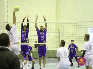 
<a style='margin-left: 5px;' class='btn btn-xs btn-social btn-facebook' href='https://www.facebook.com/sharer/sharer.php?u=https://boladovale.com.br/imgs/800-800-90/conteudo/fotos/1602/img9169.jpg' rel='popup' data-width='500' data-height='400'><i class='fa fa-facebook'></i>Compartilhar <span class='hidden-xs'>no Facebook</span>
</a> 
<a class='btn btn-default btn-xs' target='_blank' href='imgs/800-800-90/conteudo/fotos/1602/img9169.jpg'>
<span class='glyphicon glyphicon-cloud-download'></span> Salvar
</a> 
<span></span>