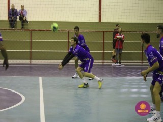 
<a style='margin-left: 5px;' class='btn btn-xs btn-social btn-facebook' href='https://www.facebook.com/sharer/sharer.php?u=https://boladovale.com.br/imgs/800-800-90/conteudo/fotos/1602/img9190.jpg' rel='popup' data-width='500' data-height='400'><i class='fa fa-facebook'></i>Compartilhar <span class='hidden-xs'>no Facebook</span>
</a> 
<a class='btn btn-default btn-xs' target='_blank' href='imgs/800-800-90/conteudo/fotos/1602/img9190.jpg'>
<span class='glyphicon glyphicon-cloud-download'></span> Salvar
</a> 
<span></span>