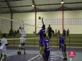 
<a style='margin-left: 5px;' class='btn btn-xs btn-social btn-facebook' href='https://www.facebook.com/sharer/sharer.php?u=https://boladovale.com.br/imgs/800-800-90/conteudo/fotos/1602/img9196.jpg' rel='popup' data-width='500' data-height='400'><i class='fa fa-facebook'></i>Compartilhar <span class='hidden-xs'>no Facebook</span>
</a> 
<a class='btn btn-default btn-xs' target='_blank' href='imgs/800-800-90/conteudo/fotos/1602/img9196.jpg'>
<span class='glyphicon glyphicon-cloud-download'></span> Salvar
</a> 
<span></span>