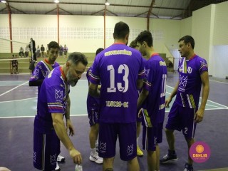 
<a style='margin-left: 5px;' class='btn btn-xs btn-social btn-facebook' href='https://www.facebook.com/sharer/sharer.php?u=https://boladovale.com.br/imgs/800-800-90/conteudo/fotos/1602/img9209.jpg' rel='popup' data-width='500' data-height='400'><i class='fa fa-facebook'></i>Compartilhar <span class='hidden-xs'>no Facebook</span>
</a> 
<a class='btn btn-default btn-xs' target='_blank' href='imgs/800-800-90/conteudo/fotos/1602/img9209.jpg'>
<span class='glyphicon glyphicon-cloud-download'></span> Salvar
</a> 
<span></span>