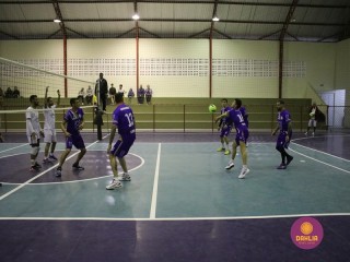 
<a style='margin-left: 5px;' class='btn btn-xs btn-social btn-facebook' href='https://www.facebook.com/sharer/sharer.php?u=https://boladovale.com.br/imgs/800-800-90/conteudo/fotos/1602/img9215.jpg' rel='popup' data-width='500' data-height='400'><i class='fa fa-facebook'></i>Compartilhar <span class='hidden-xs'>no Facebook</span>
</a> 
<a class='btn btn-default btn-xs' target='_blank' href='imgs/800-800-90/conteudo/fotos/1602/img9215.jpg'>
<span class='glyphicon glyphicon-cloud-download'></span> Salvar
</a> 
<span></span>