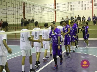 
<a style='margin-left: 5px;' class='btn btn-xs btn-social btn-facebook' href='https://www.facebook.com/sharer/sharer.php?u=https://boladovale.com.br/imgs/800-800-90/conteudo/fotos/1602/img9234.jpg' rel='popup' data-width='500' data-height='400'><i class='fa fa-facebook'></i>Compartilhar <span class='hidden-xs'>no Facebook</span>
</a> 
<a class='btn btn-default btn-xs' target='_blank' href='imgs/800-800-90/conteudo/fotos/1602/img9234.jpg'>
<span class='glyphicon glyphicon-cloud-download'></span> Salvar
</a> 
<span></span>