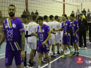 
<a style='margin-left: 5px;' class='btn btn-xs btn-social btn-facebook' href='https://www.facebook.com/sharer/sharer.php?u=https://boladovale.com.br/imgs/800-800-90/conteudo/fotos/1602/img9243.jpg' rel='popup' data-width='500' data-height='400'><i class='fa fa-facebook'></i>Compartilhar <span class='hidden-xs'>no Facebook</span>
</a> 
<a class='btn btn-default btn-xs' target='_blank' href='imgs/800-800-90/conteudo/fotos/1602/img9243.jpg'>
<span class='glyphicon glyphicon-cloud-download'></span> Salvar
</a> 
<span></span>